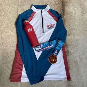 Women’s Wonder Woman Running Man Series Set